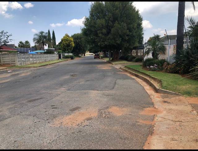 4 BEDROOM HOUSE FOR SALE IN BIRCHLEIGH